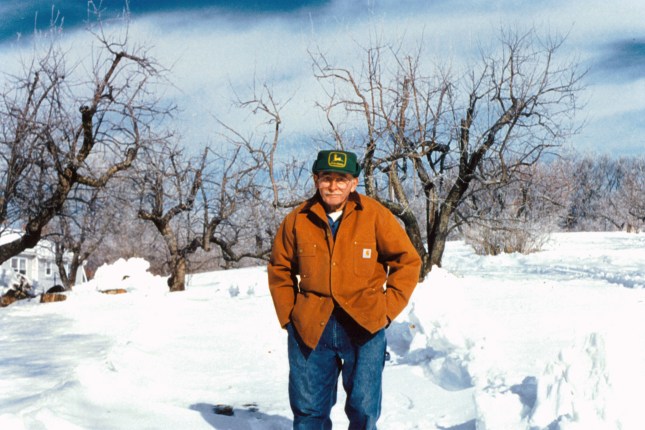 00000565 Harold in Snow 2000ish